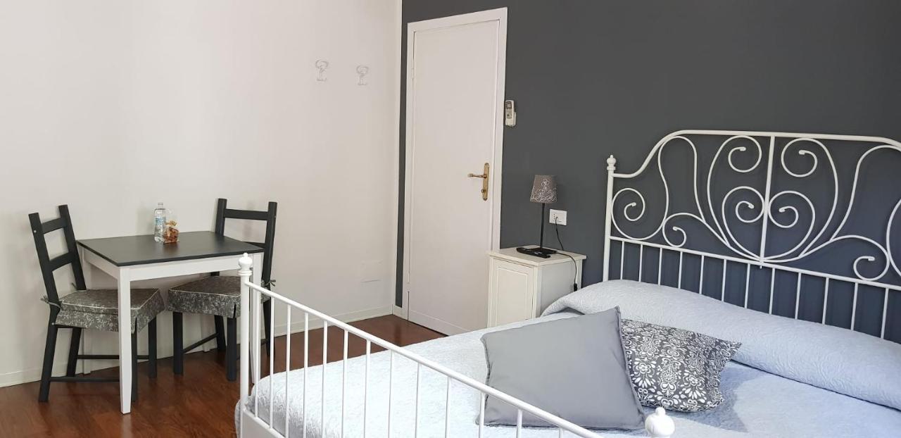Villa Noemi Bed&Breakfast Pisa Bagian luar foto