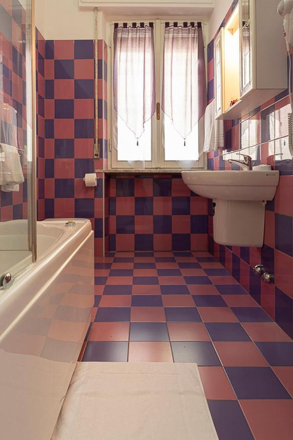 Villa Noemi Bed&Breakfast Pisa Bagian luar foto