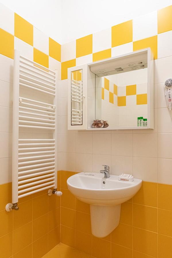 Villa Noemi Bed&Breakfast Pisa Bagian luar foto